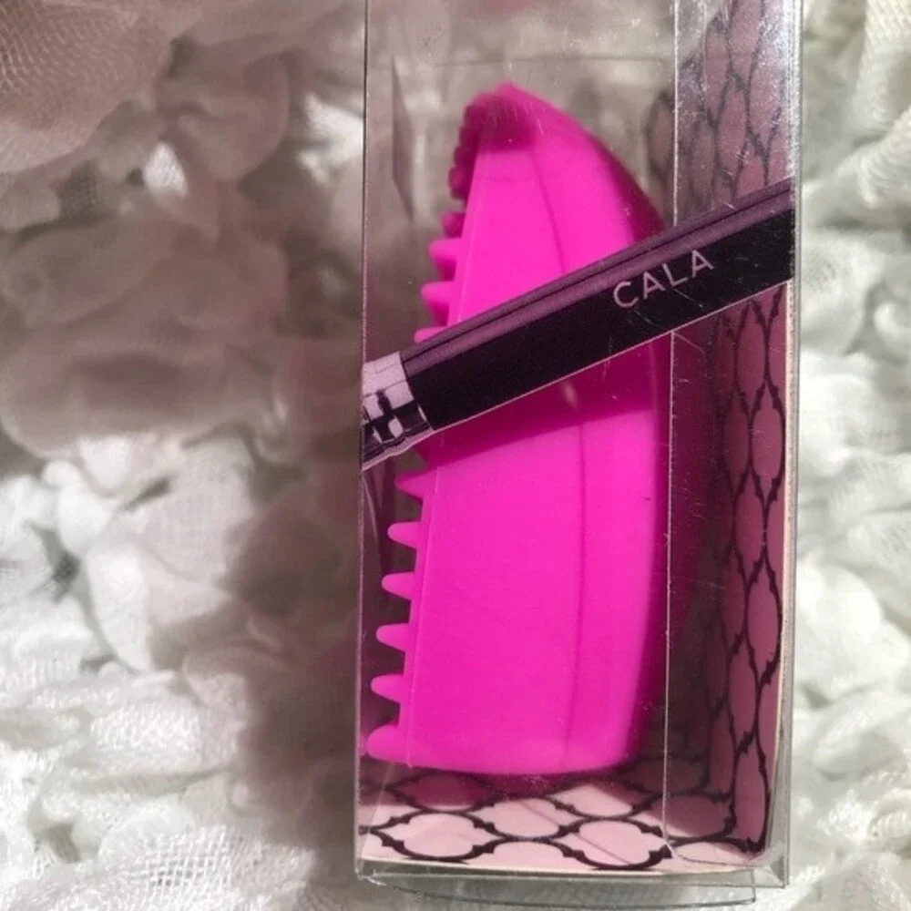 Urban studio pink makeup Brush Scrub